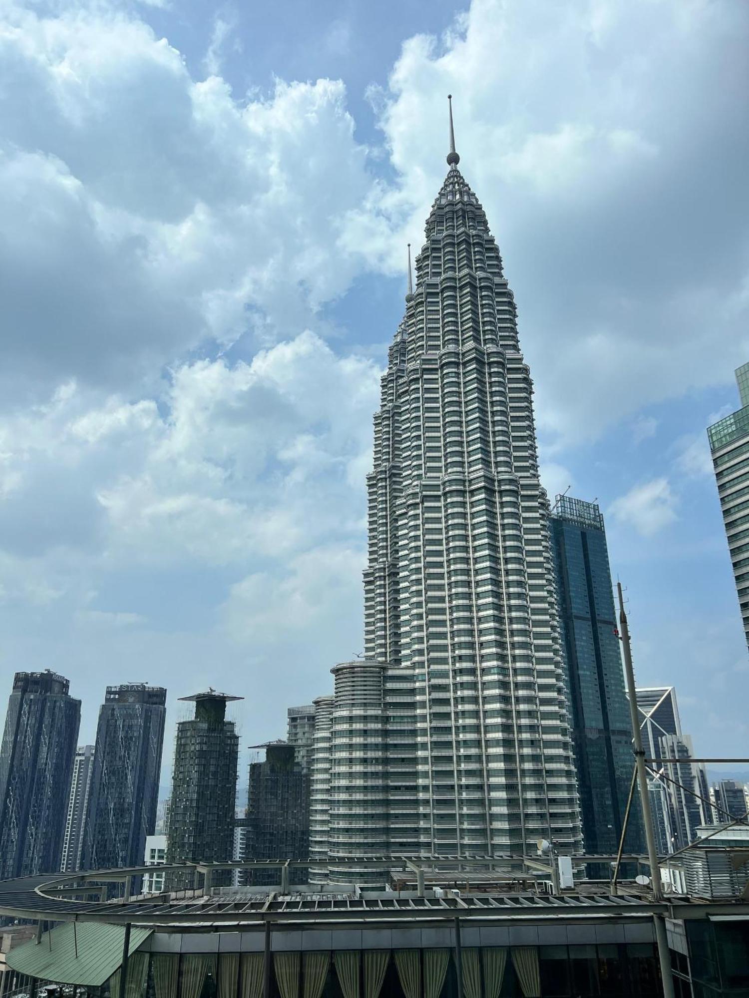 Sky Suites At Klcc By Mitstay Kuala Lumpur Buitenkant foto