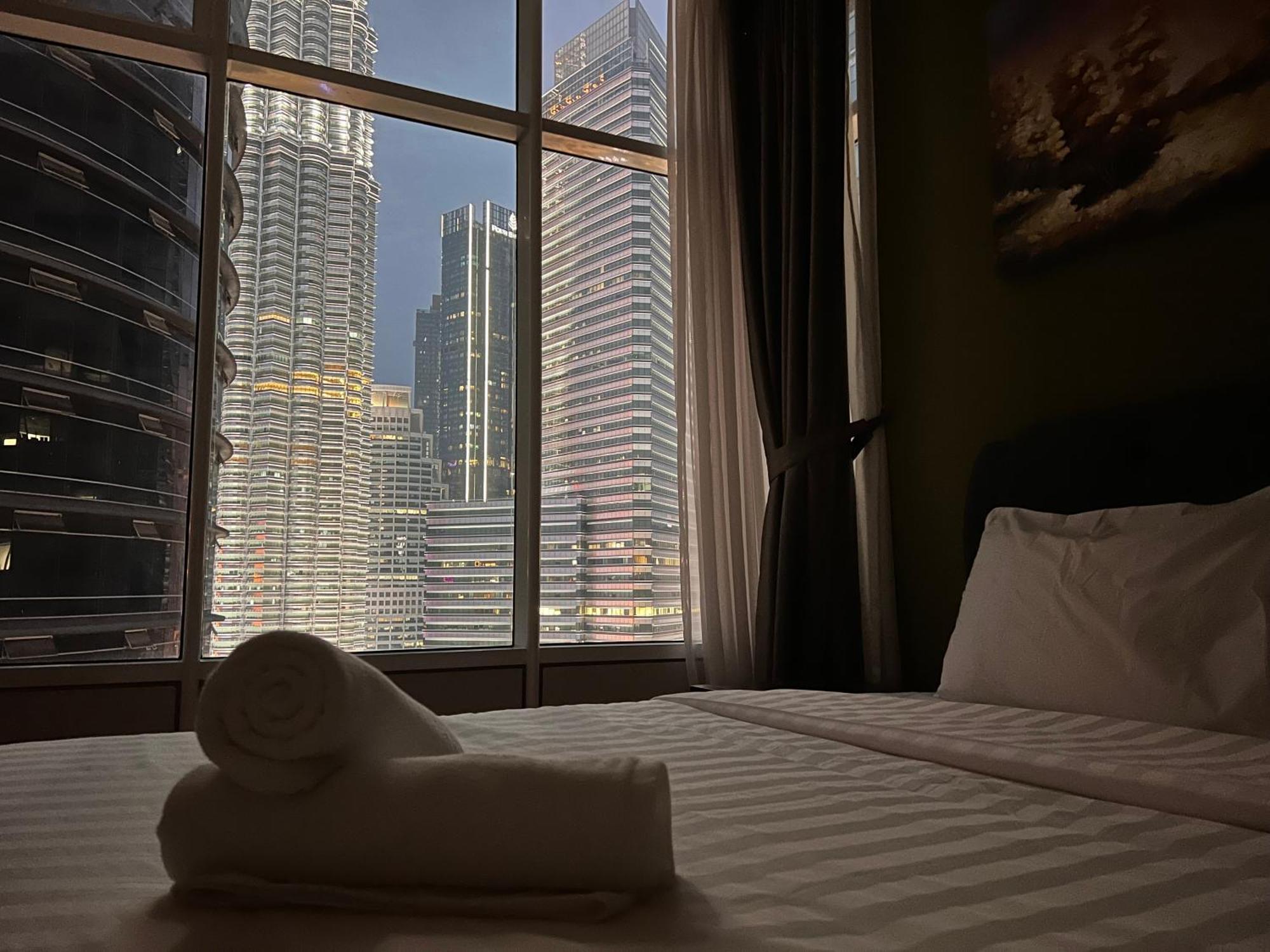 Sky Suites At Klcc By Mitstay Kuala Lumpur Buitenkant foto