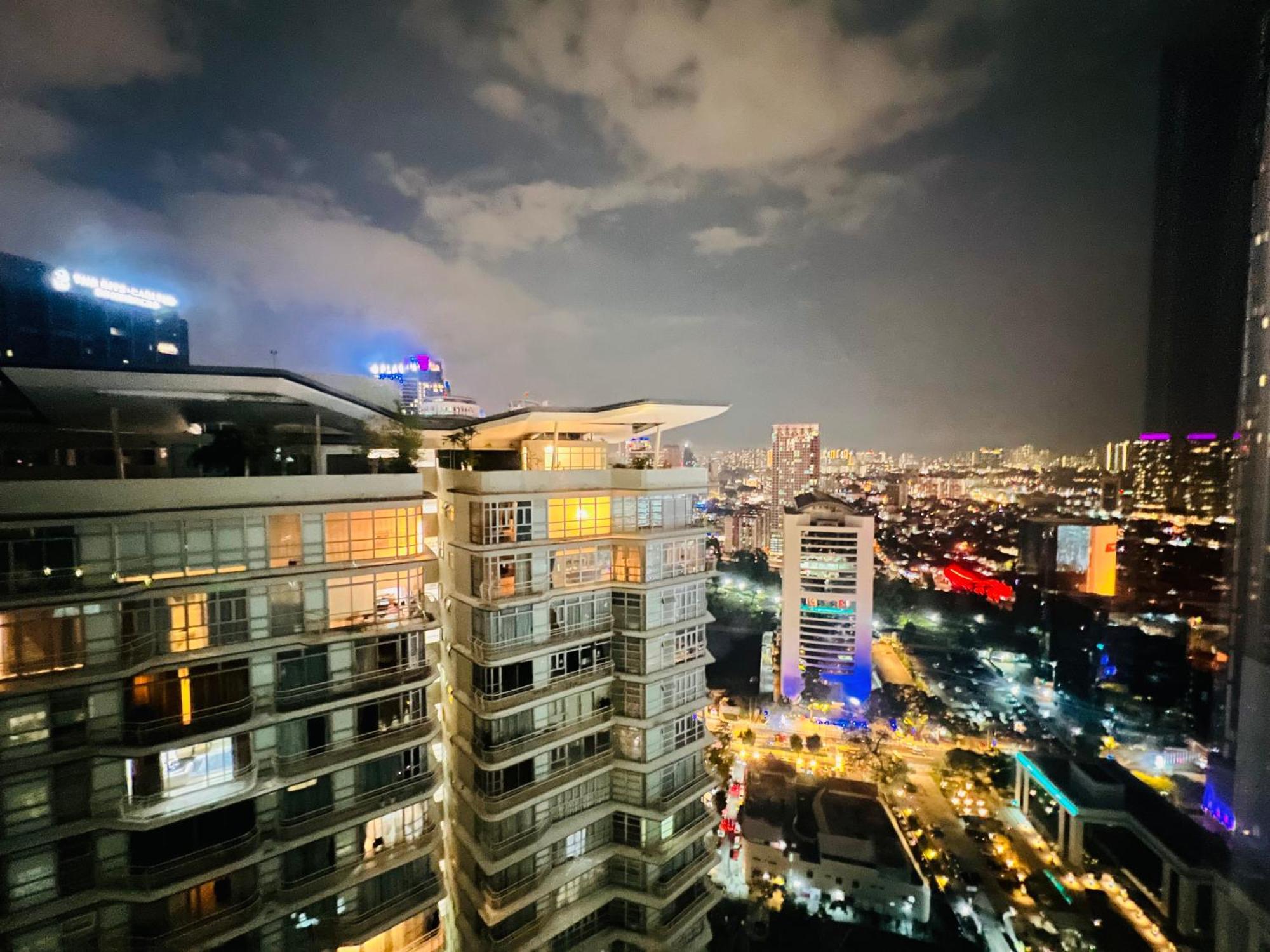 Sky Suites At Klcc By Mitstay Kuala Lumpur Buitenkant foto